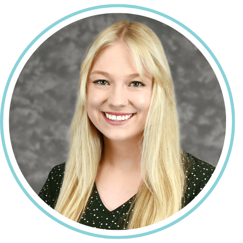 Emily Starr smiles in her headshot